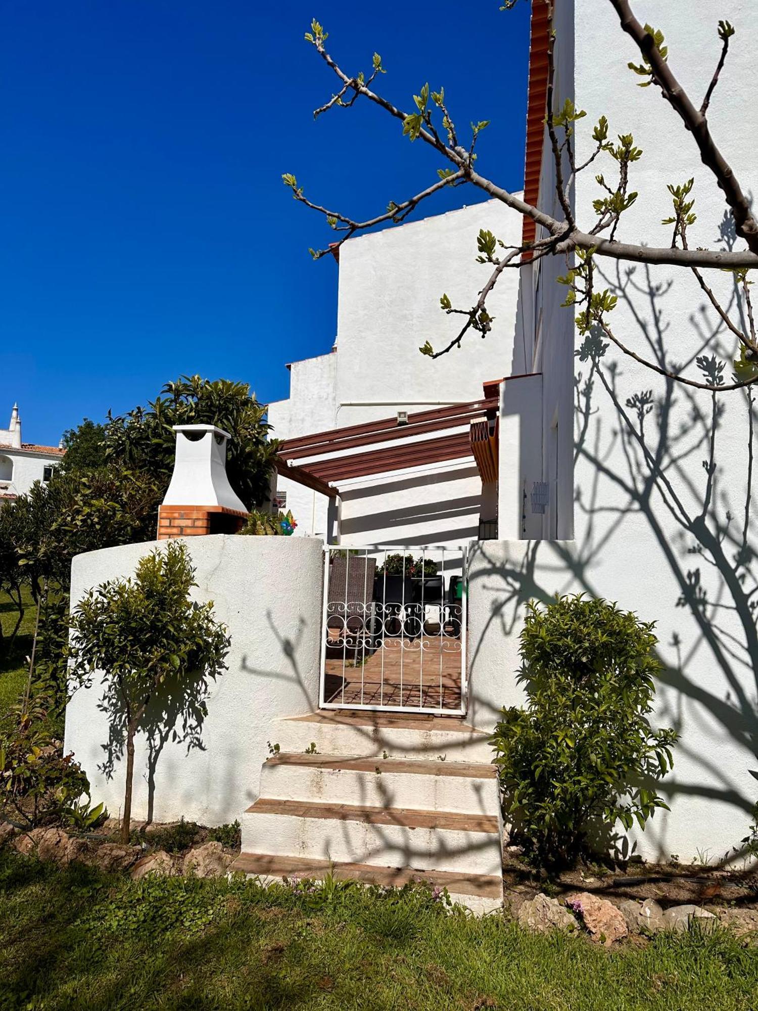 Castelo Da Esperanca Na Vila Sra Da Rocha Porches  Exteriér fotografie